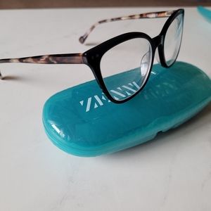 Prescription glasses OD -1.75 OS -1.50